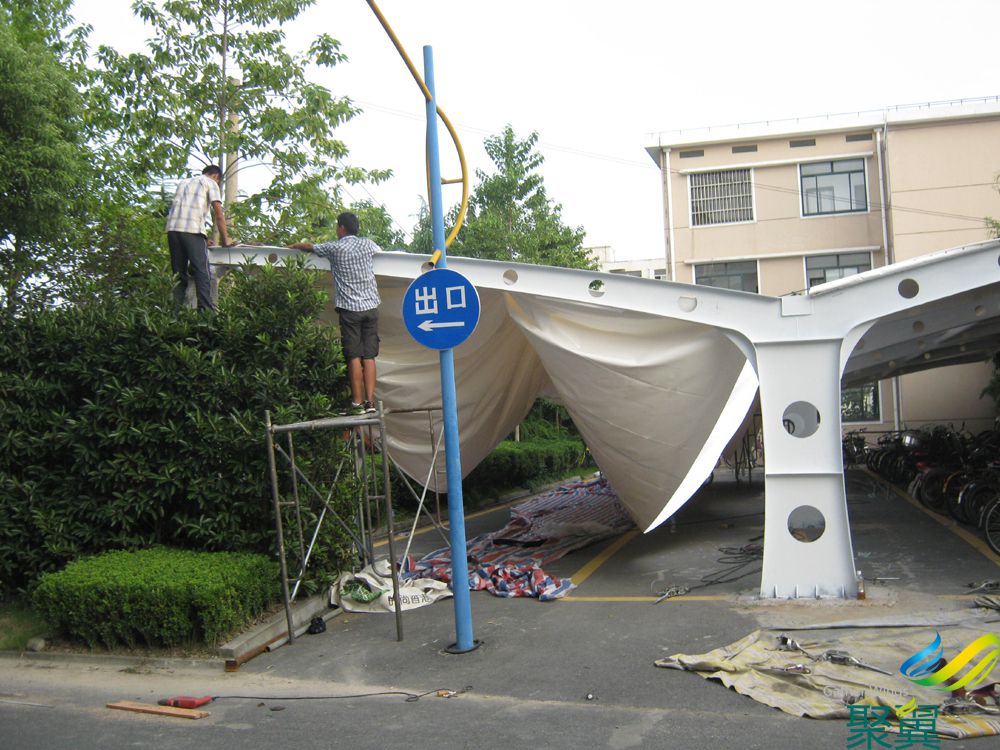 車棚
