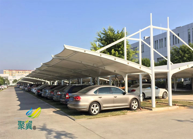膜結(jié)構(gòu)車棚抵御風(fēng)雨|膜結(jié)構(gòu)車棚損耗速度慢